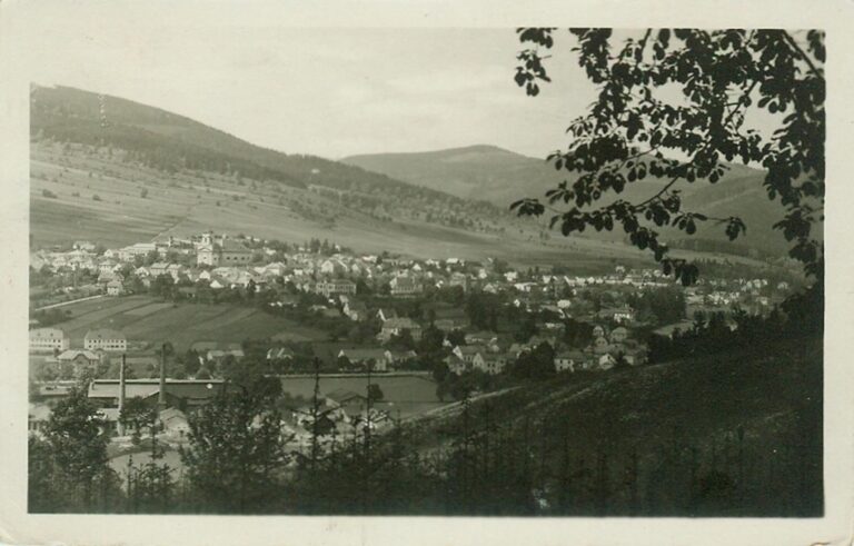 Vila 1945